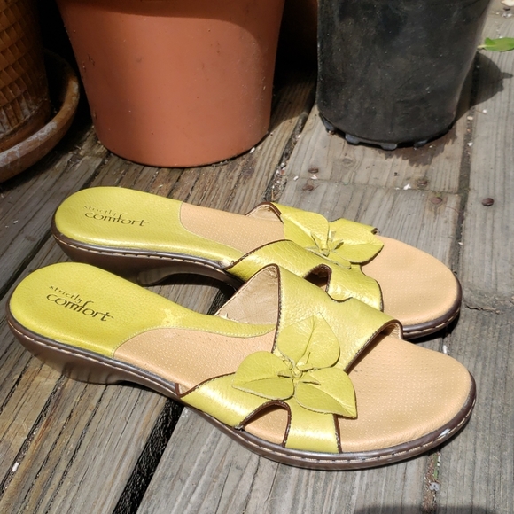 strictly comfort sandals
